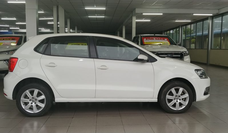 volkswagen Polo 1.6 AT 2016